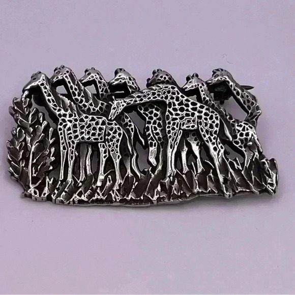 Heard of Giraffes Brooch .925  1 1/2”w - Picture 1 of 3